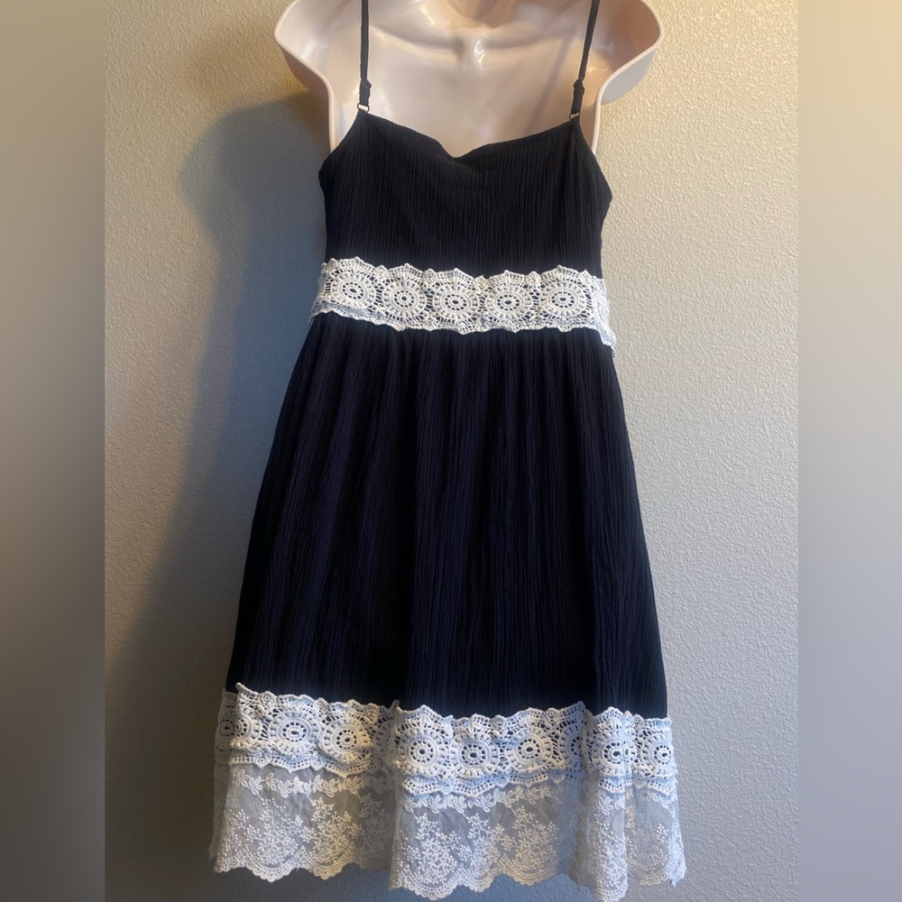 Hot Topic black crochet dress - Picture 2 of 9